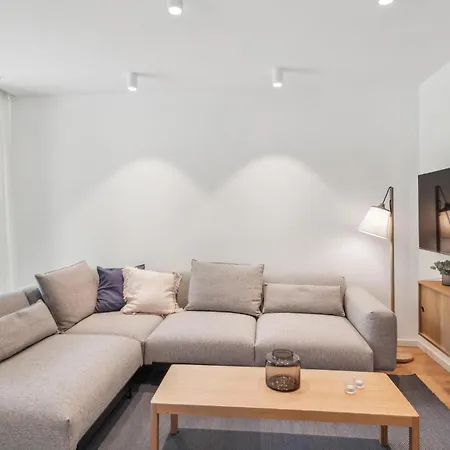 2 Bedroom Stunning In Tossens * Stick