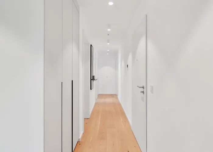 2 Bedroom Stunning In * Tossens